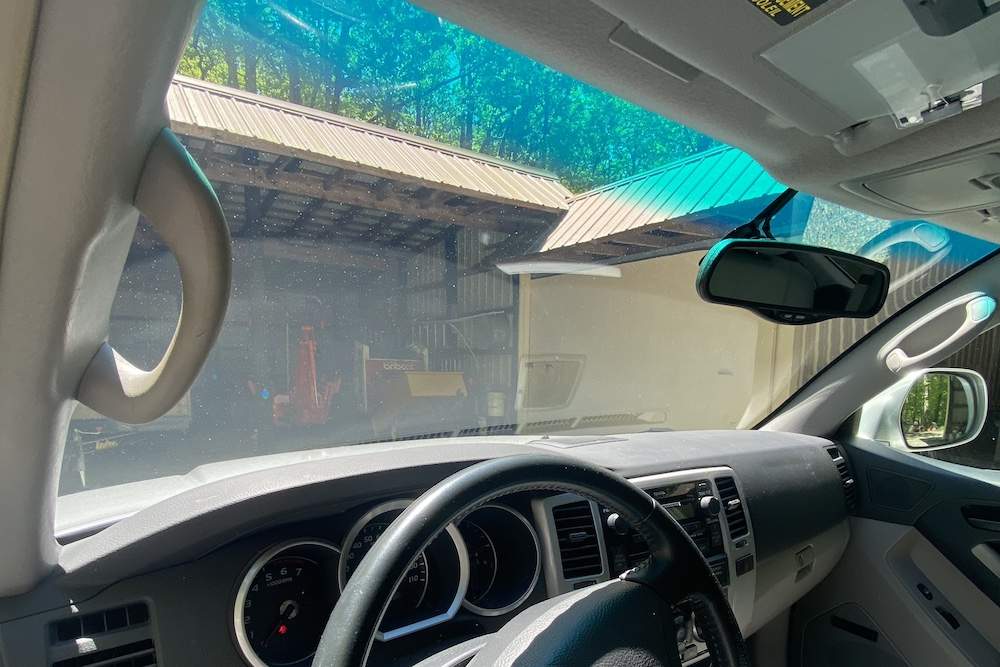 Crystal-clear windshield after replacement